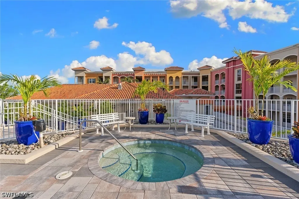 451 Bayfront Place Naples FL 34102