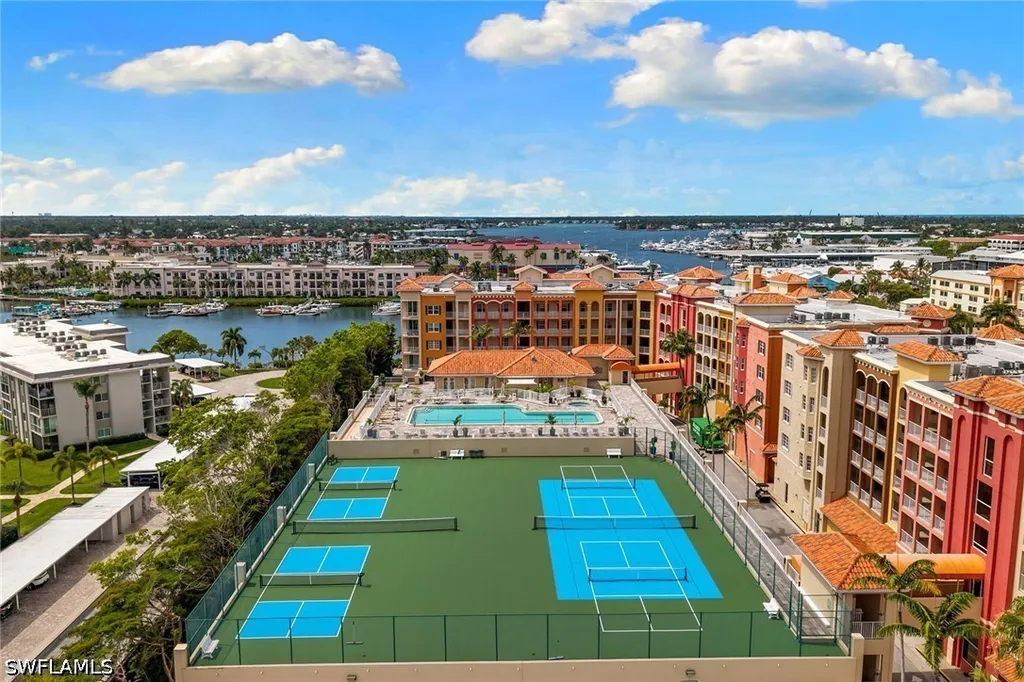 451 Bayfront Place Naples FL 34102