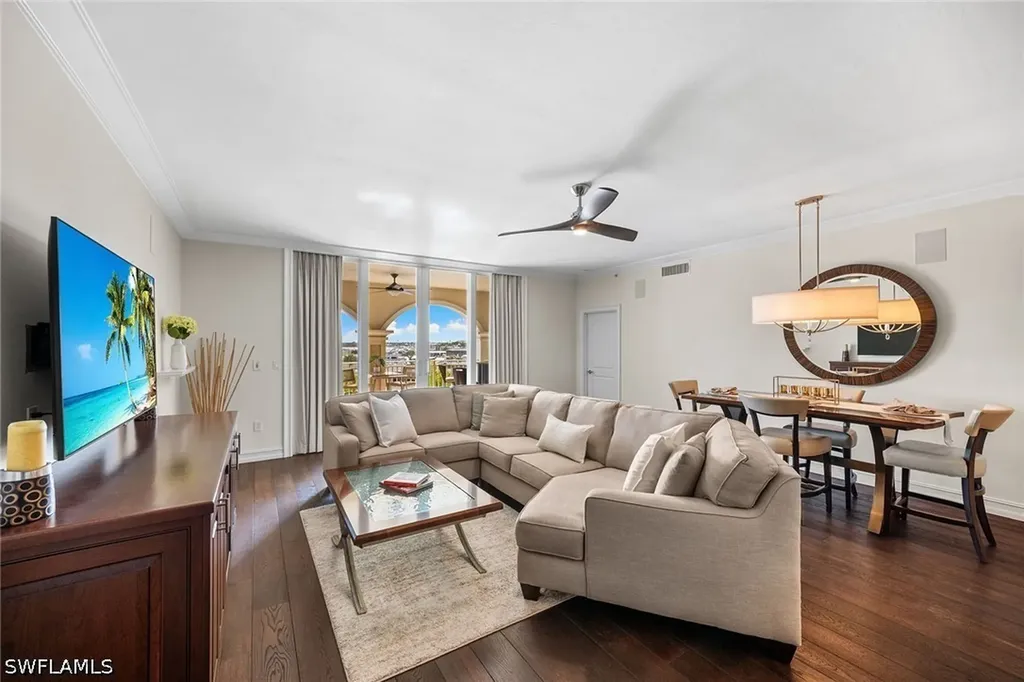 451 Bayfront Place Naples FL 34102