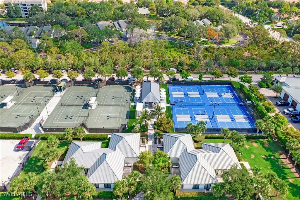 13945 Old Coast Road Naples FL 34110