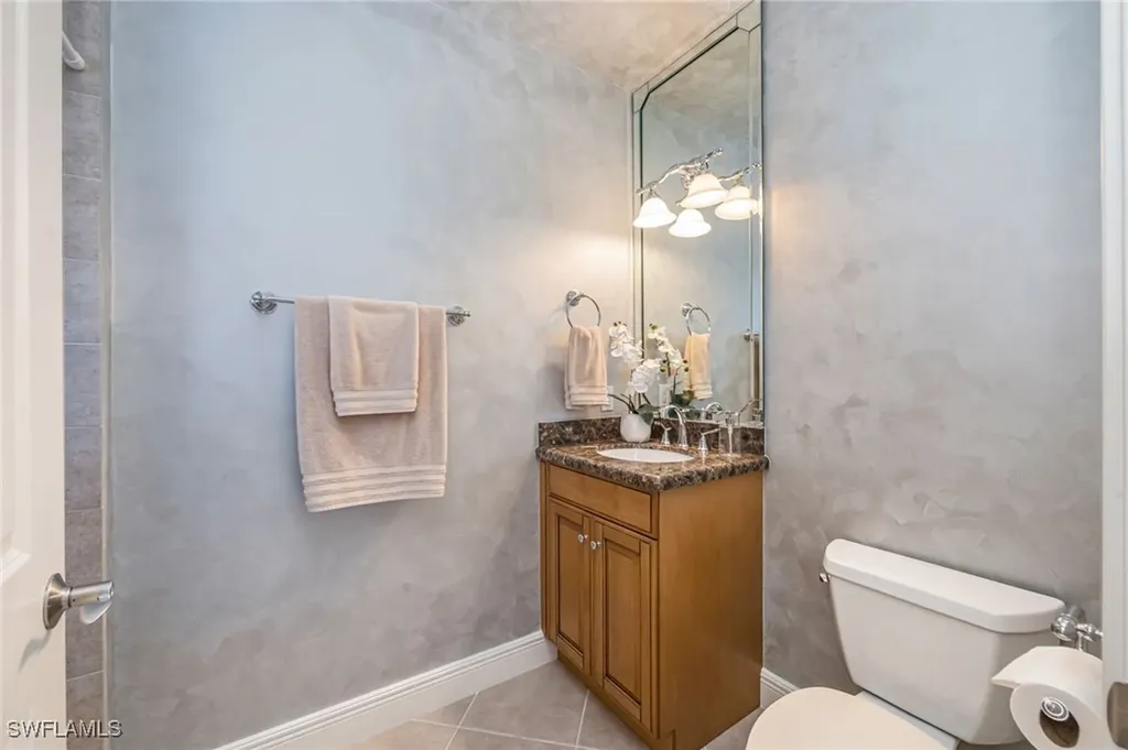 580 El Camino Real Naples FL 34119