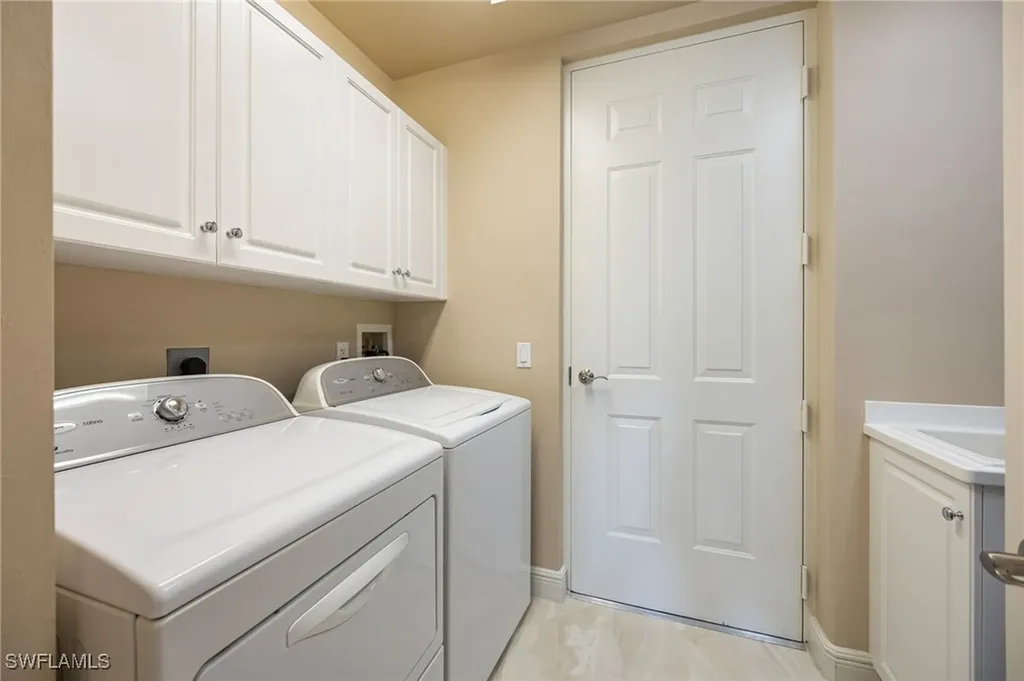 580 El Camino Real Naples FL 34119