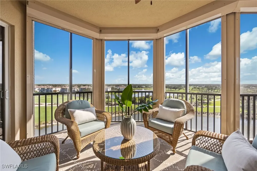 580 El Camino Real Naples FL 34119