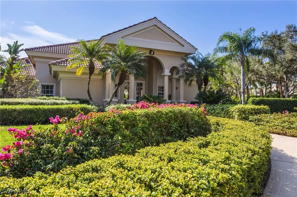 580 El Camino Real Naples FL 34119