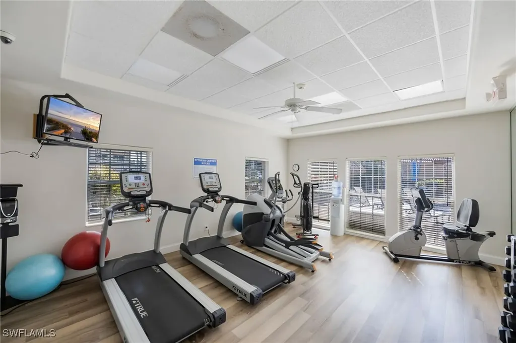 580 El Camino Real Naples FL 34119