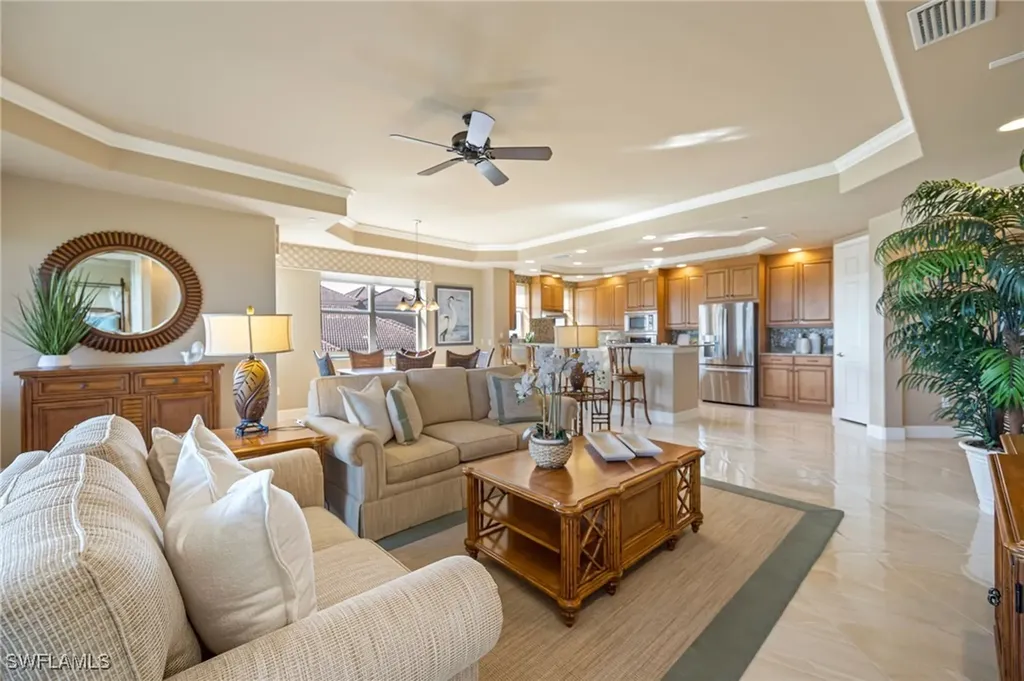 580 El Camino Real Naples FL 34119