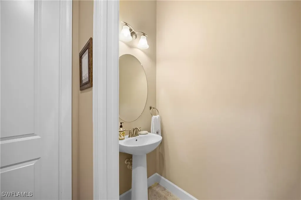 8522 Palacio Terrace N Naples FL 34114