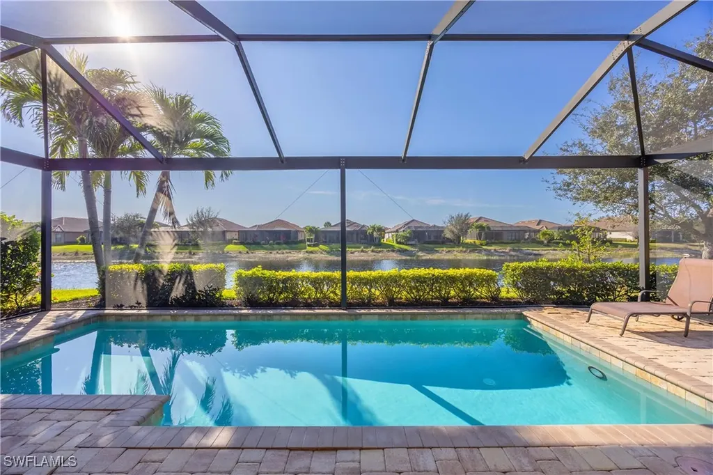 8522 Palacio Terrace N Naples FL 34114