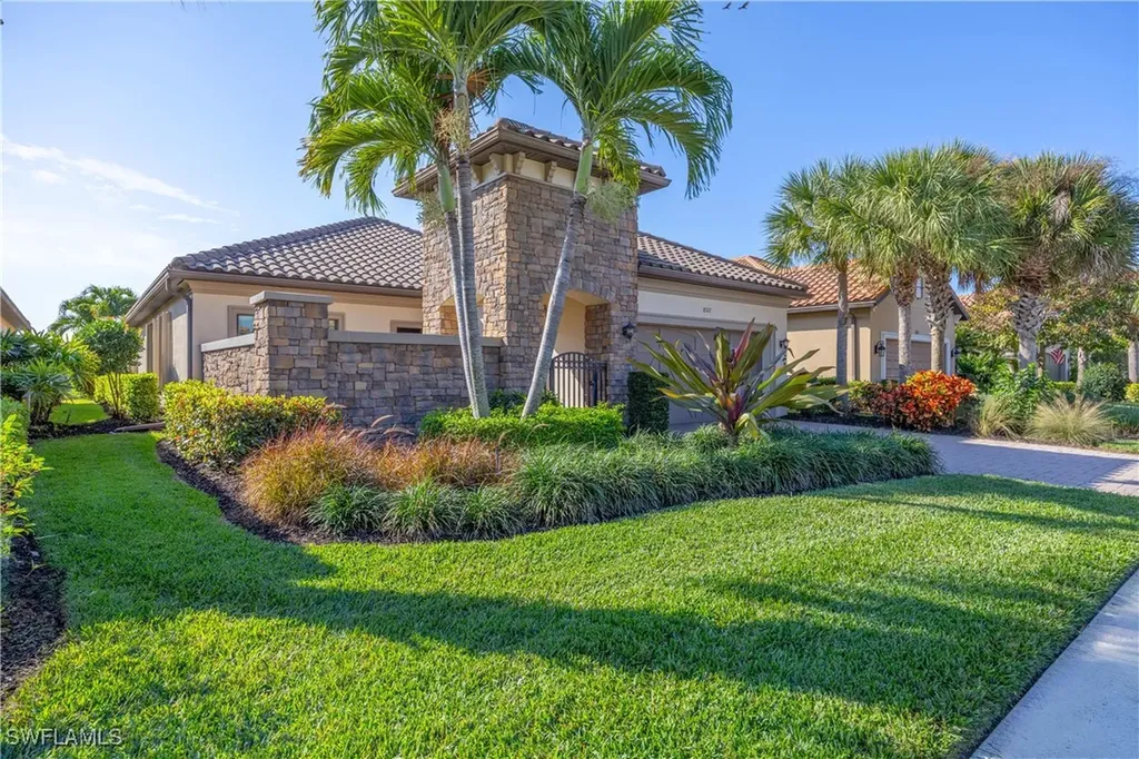 8522 Palacio Terrace N Naples FL 34114