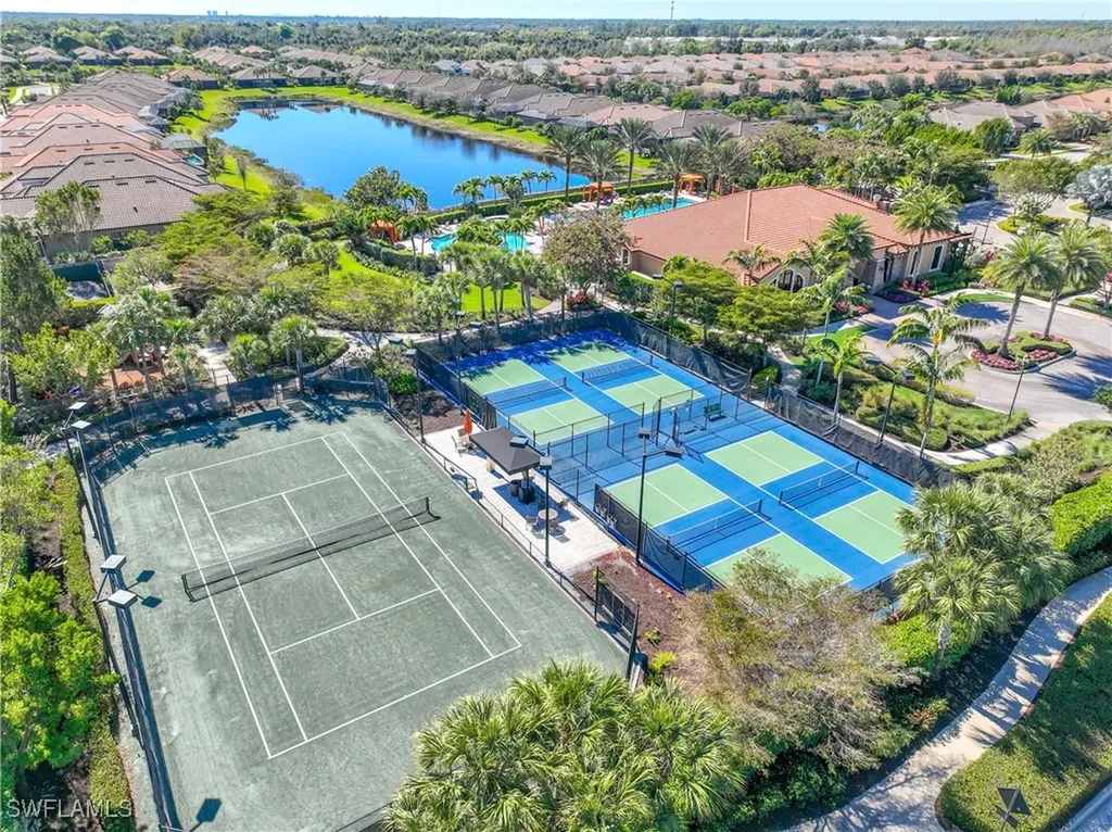 8522 Palacio Terrace N Naples FL 34114