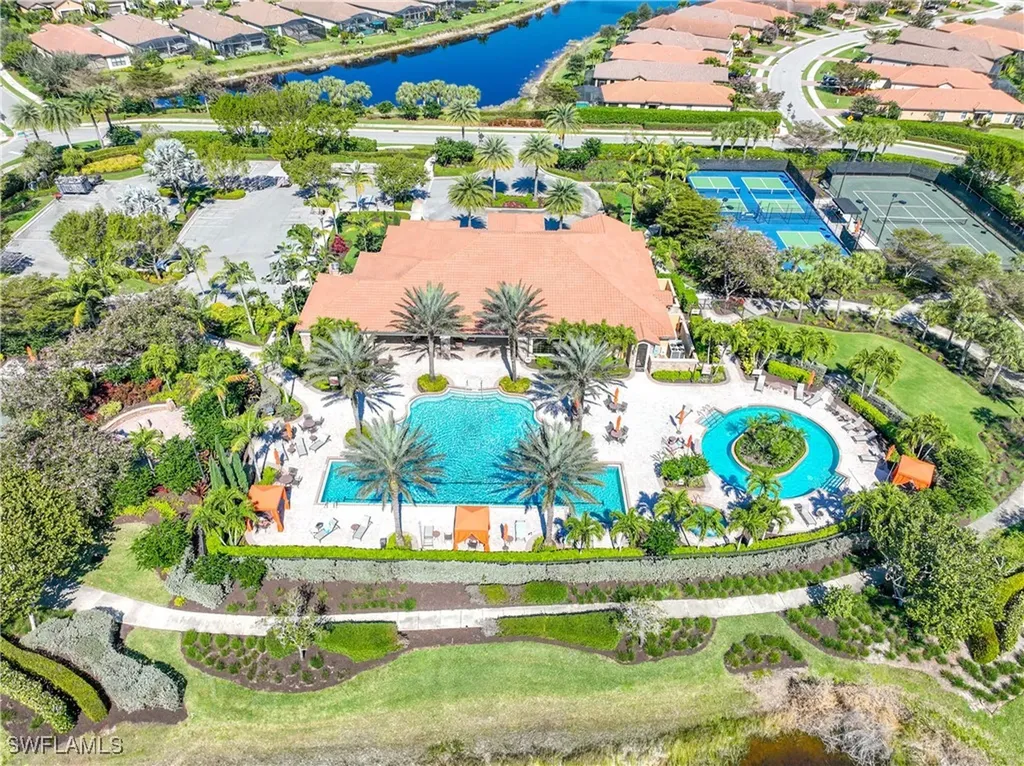 8522 Palacio Terrace N Naples FL 34114