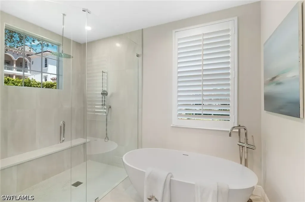 17721 Via Bella Acqua Court Miromar Lakes FL 33913