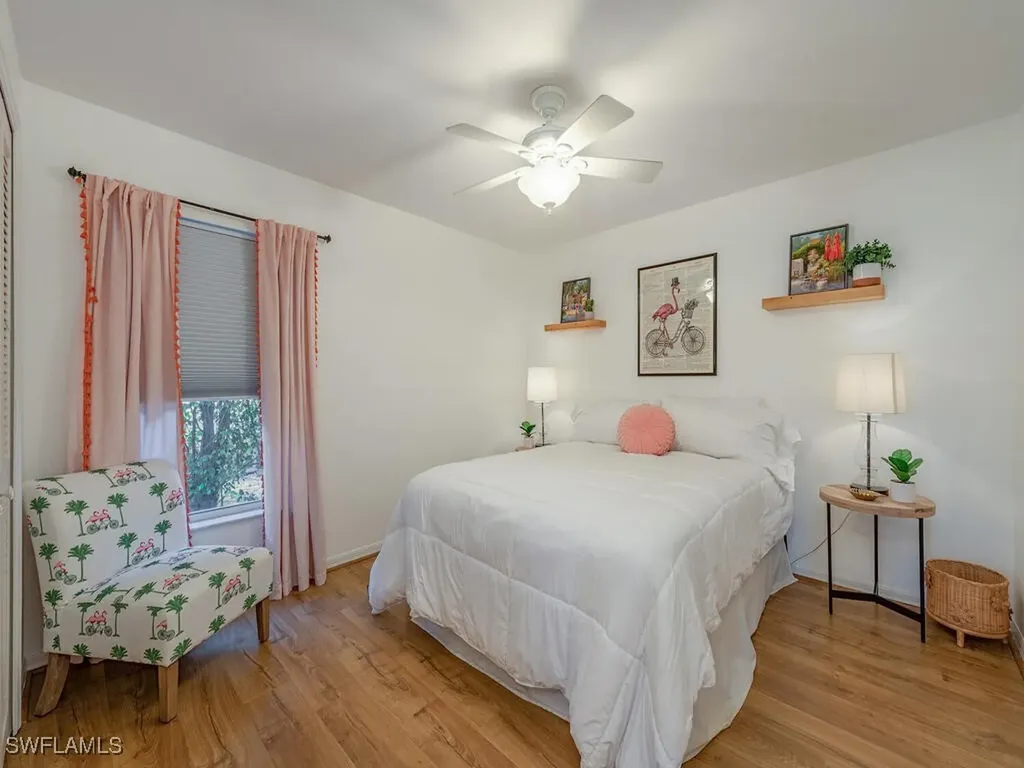 579 Raven Way Naples FL 34110