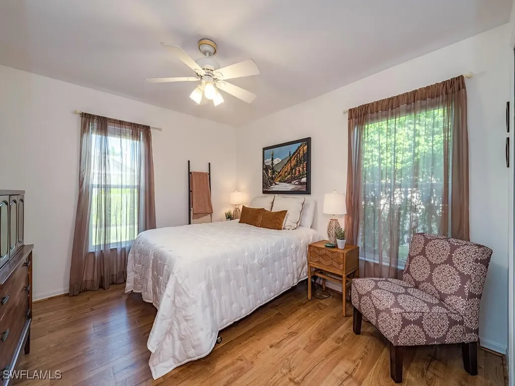 579 Raven Way Naples FL 34110