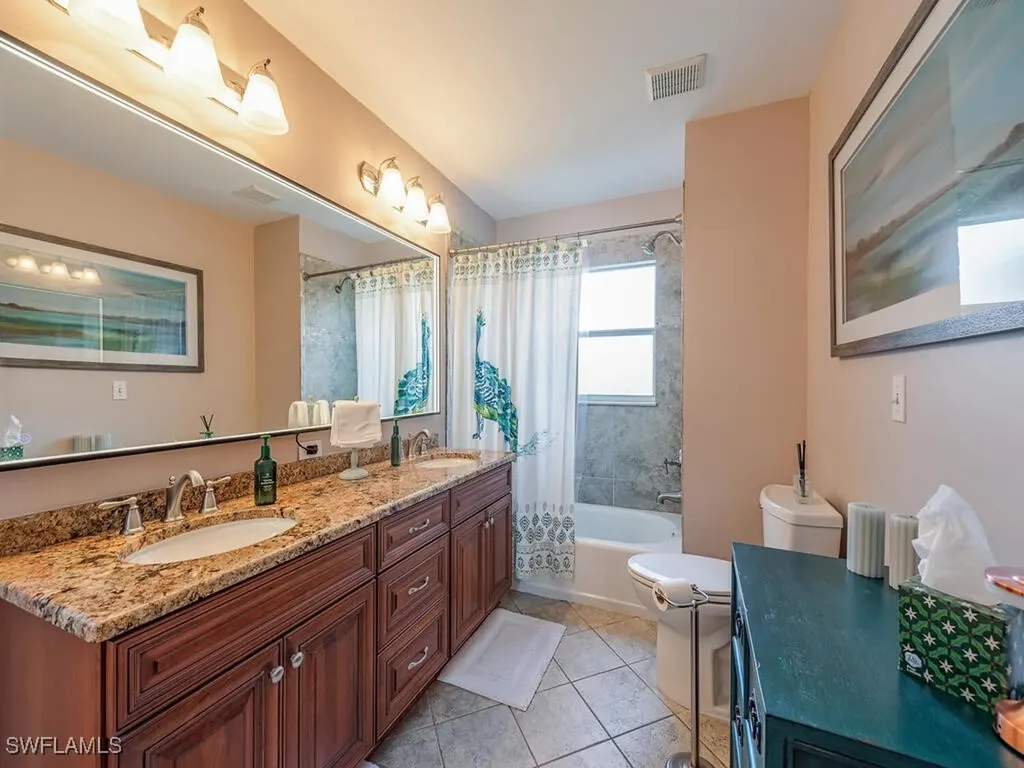 579 Raven Way Naples FL 34110