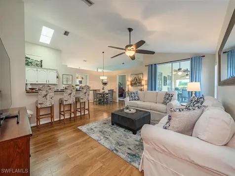 579 Raven Way Naples FL 34110