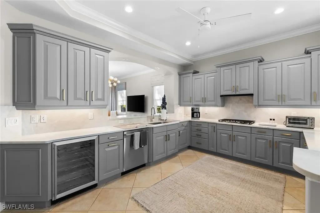 2864 Tiburon Boulevard E Naples FL 34109