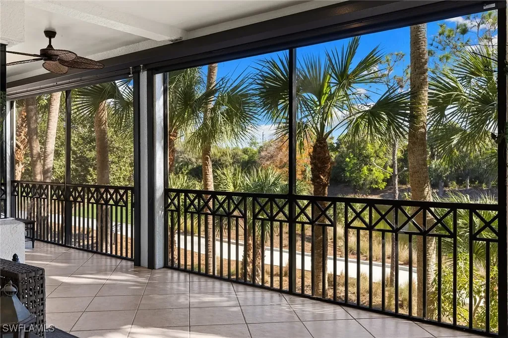 2864 Tiburon Boulevard E Naples FL 34109