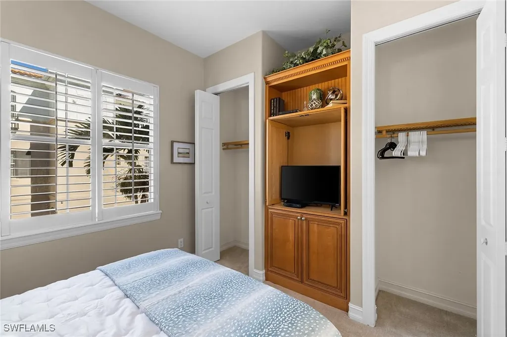 2864 Tiburon Boulevard E Naples FL 34109