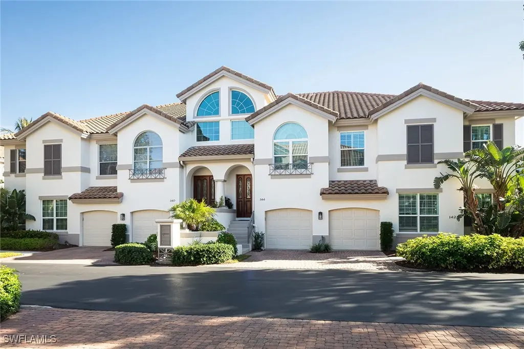 142 Colonade Circle Naples FL 34103