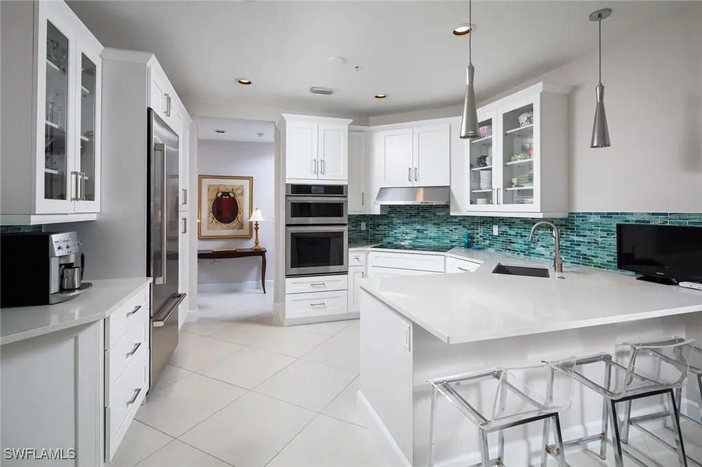 142 Colonade Circle Naples FL 34103