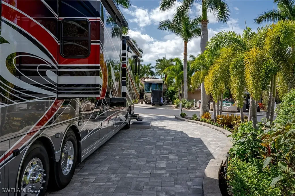 13547 Snook Circle Naples FL 34114