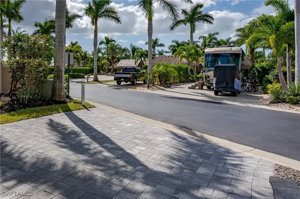 13547 Snook Circle Naples FL 34114