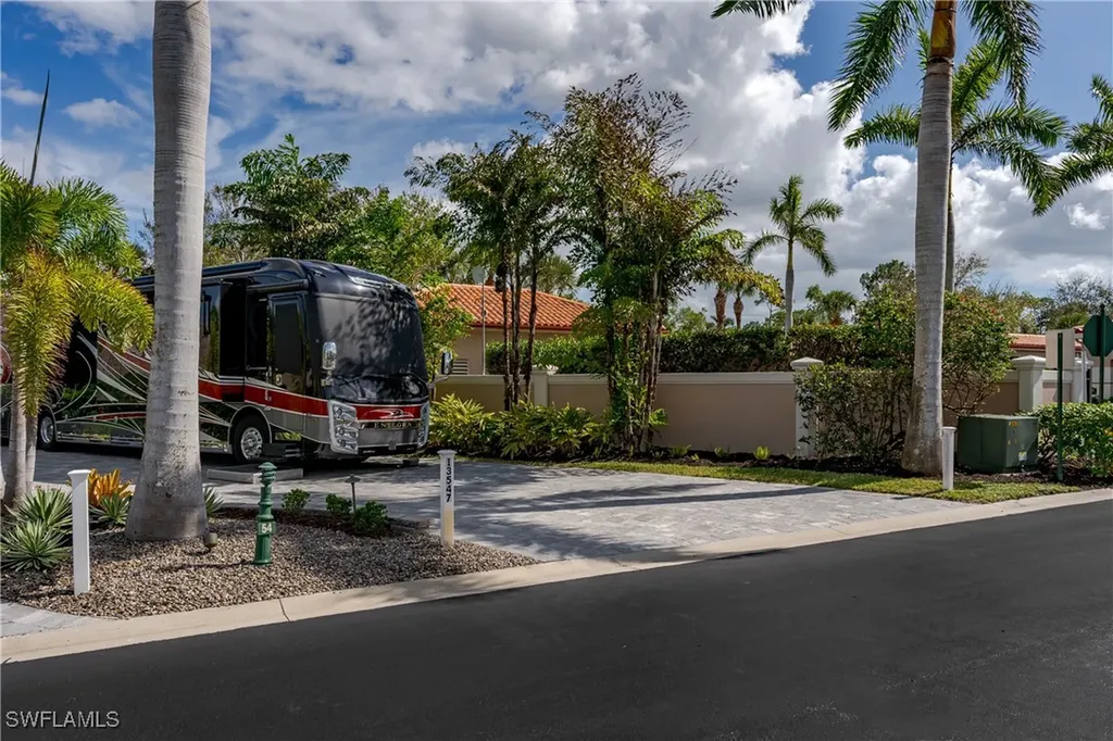 13547 Snook Circle Naples FL 34114