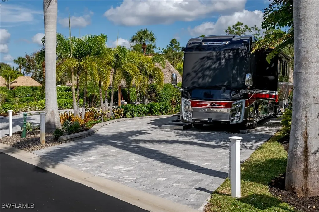 13547 Snook Circle Naples FL 34114