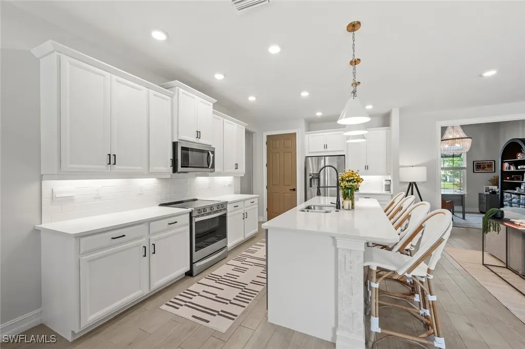 10581 Woodchuck Lane Bonita Springs FL 34135