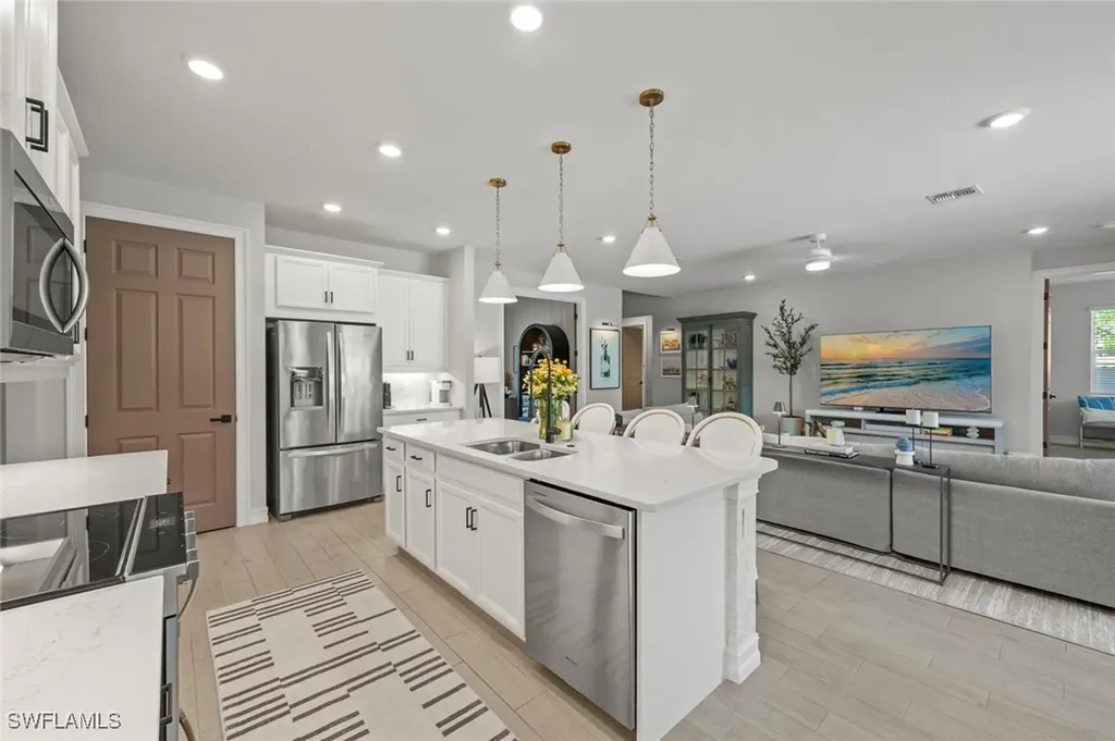 10581 Woodchuck Lane Bonita Springs FL 34135