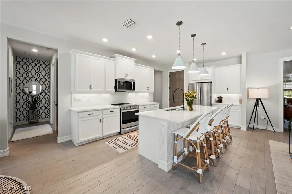 10581 Woodchuck Lane Bonita Springs FL 34135