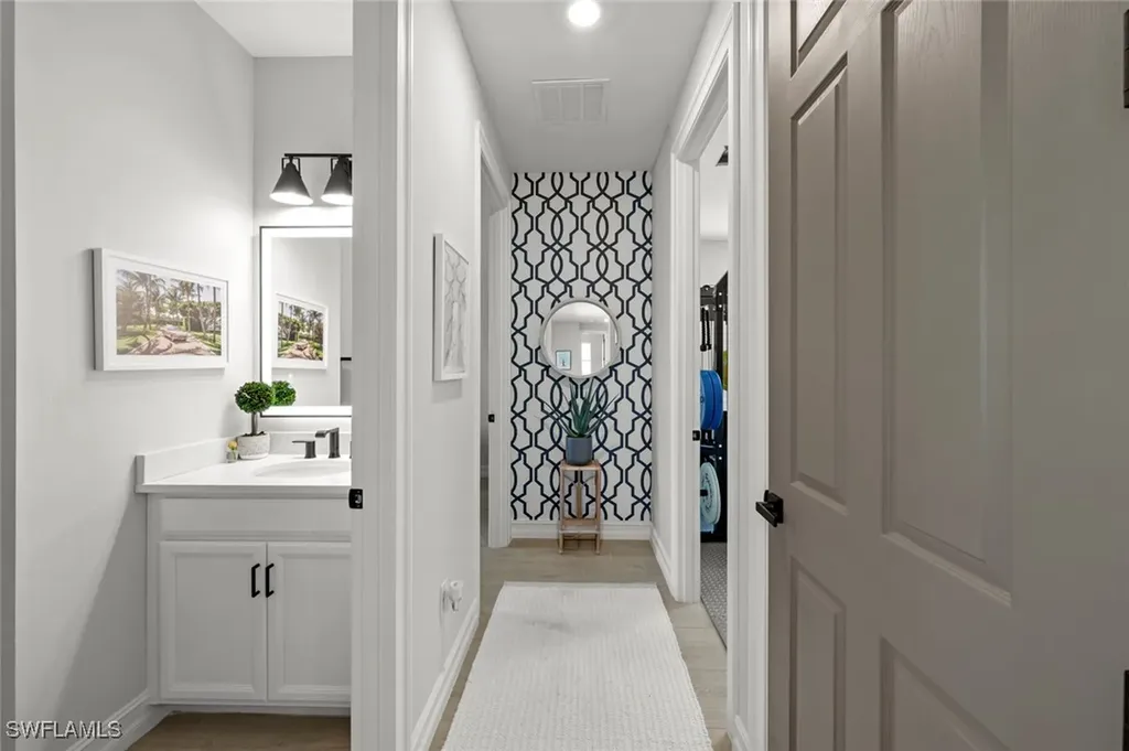 10581 Woodchuck Lane Bonita Springs FL 34135