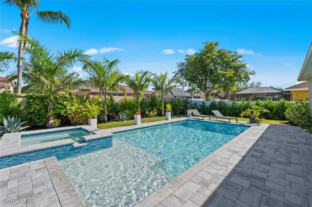 10581 Woodchuck Lane Bonita Springs FL 34135