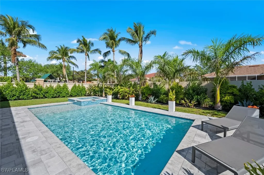 10581 Woodchuck Lane Bonita Springs FL 34135