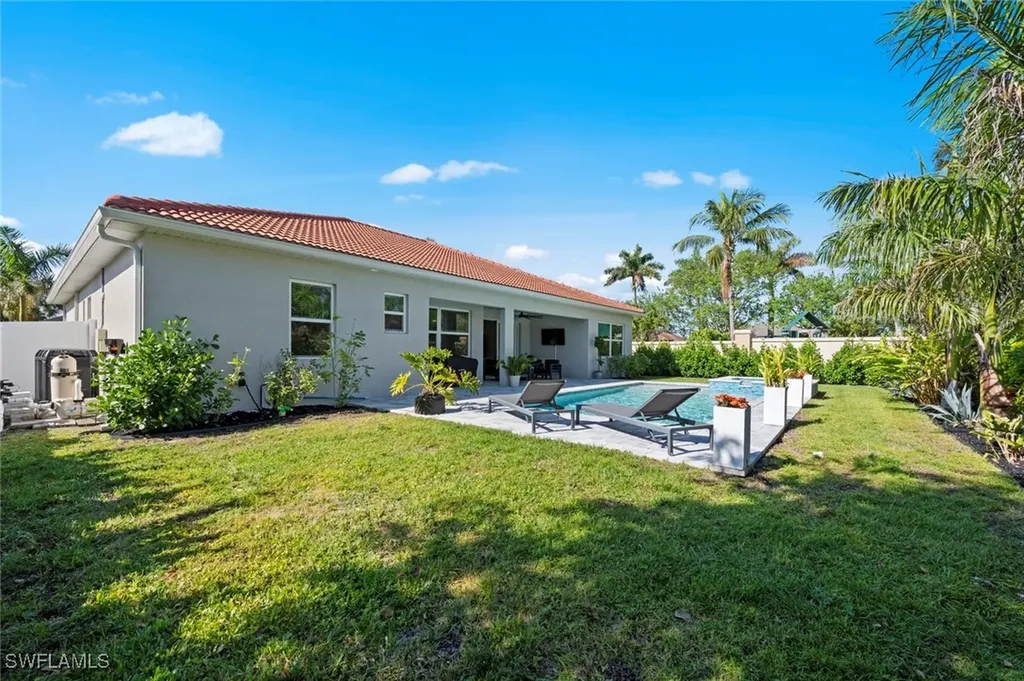 10581 Woodchuck Lane Bonita Springs FL 34135