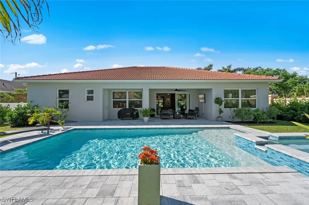 10581 Woodchuck Lane Bonita Springs FL 34135