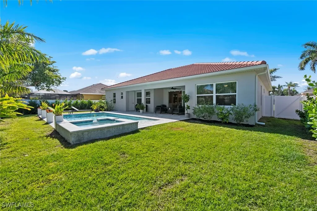 10581 Woodchuck Lane Bonita Springs FL 34135