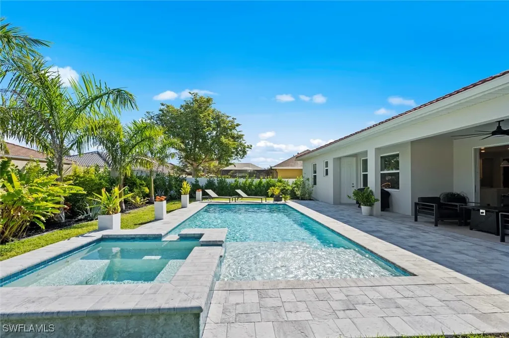 10581 Woodchuck Lane Bonita Springs FL 34135