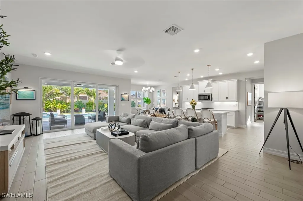 10581 Woodchuck Lane Bonita Springs FL 34135