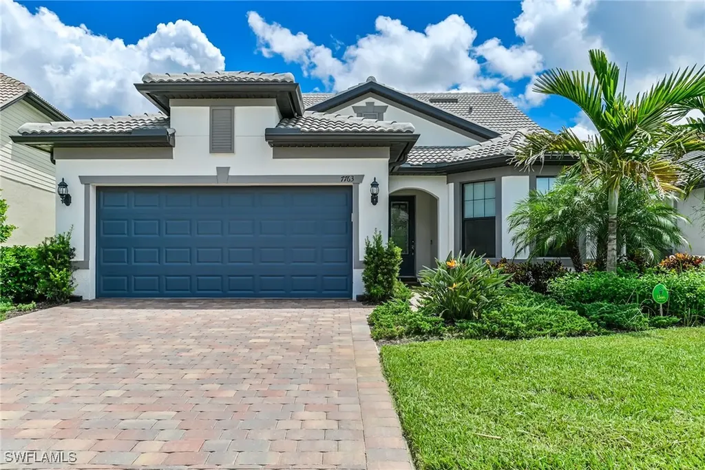 7763 Winding Cypress Drive Naples FL 34114