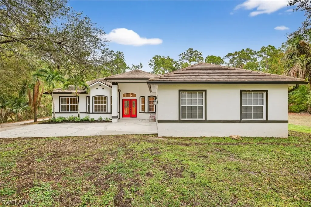 5791 Golden Gate Parkway Naples FL 34116