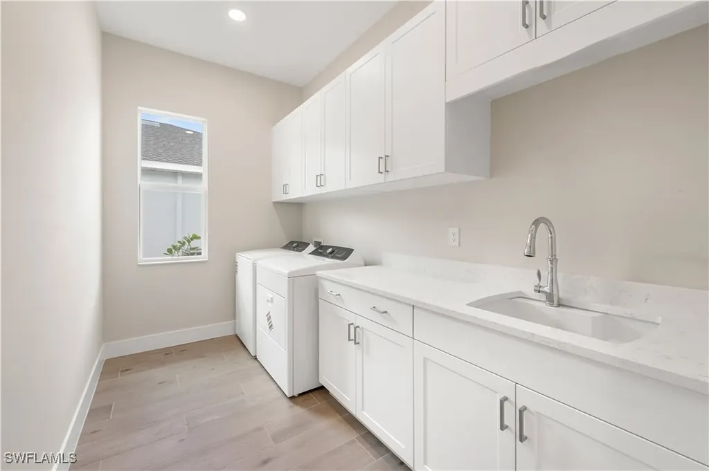 8717 Driftwood Drive Naples FL 34114