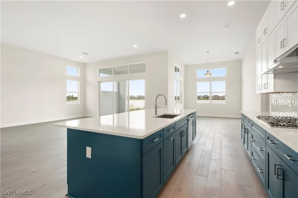 8717 Driftwood Drive Naples FL 34114