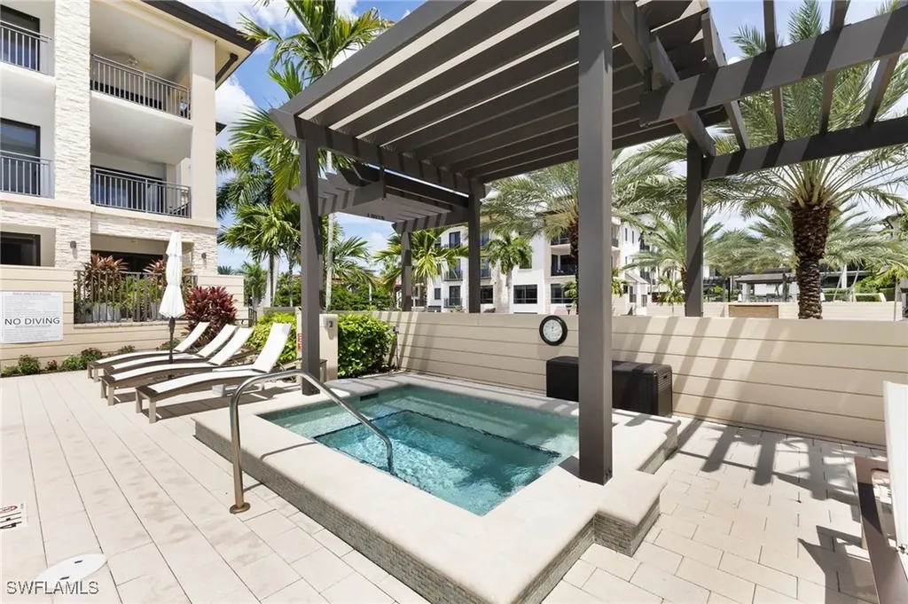 1030 3rd Avenue S Naples FL 34102