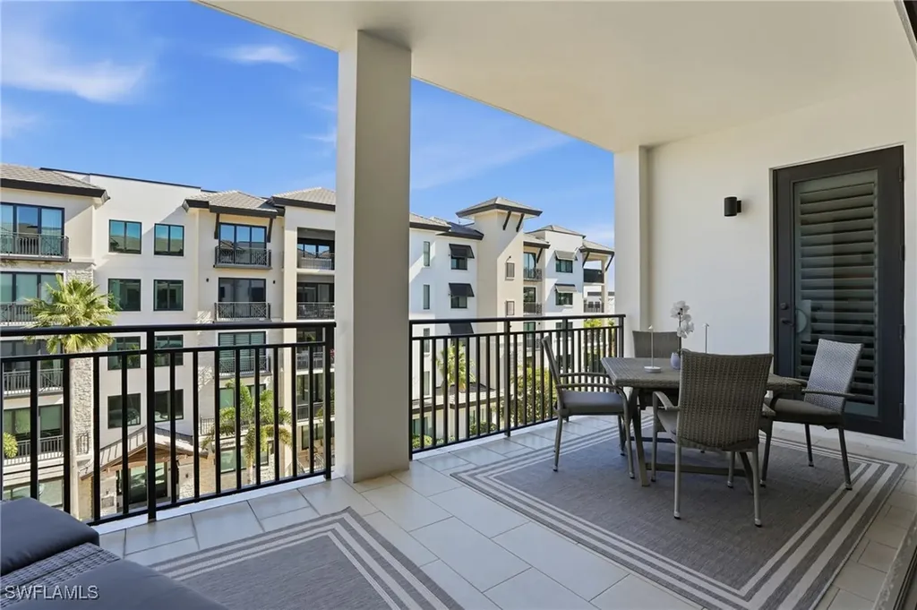 1030 3rd Avenue S Naples FL 34102