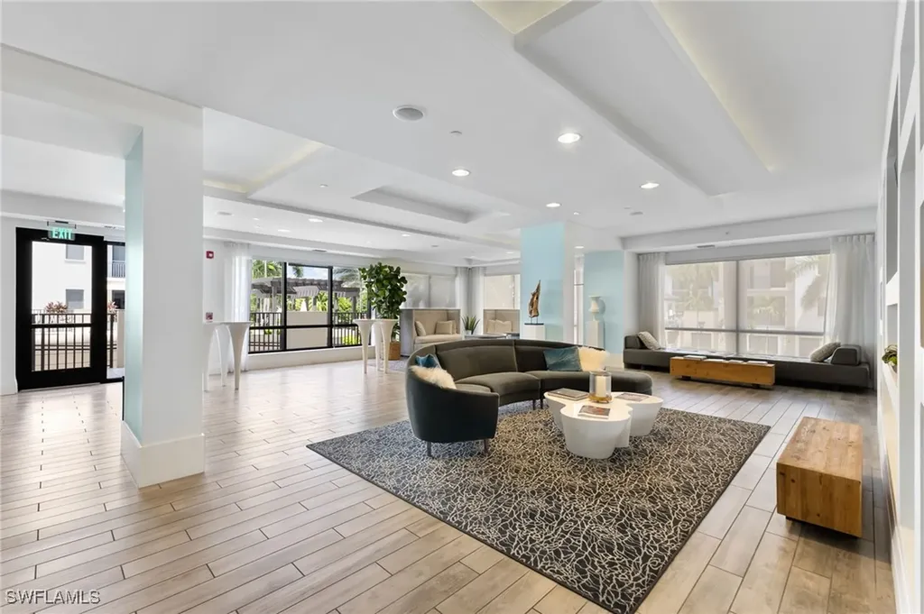 1030 3rd Avenue S Naples FL 34102