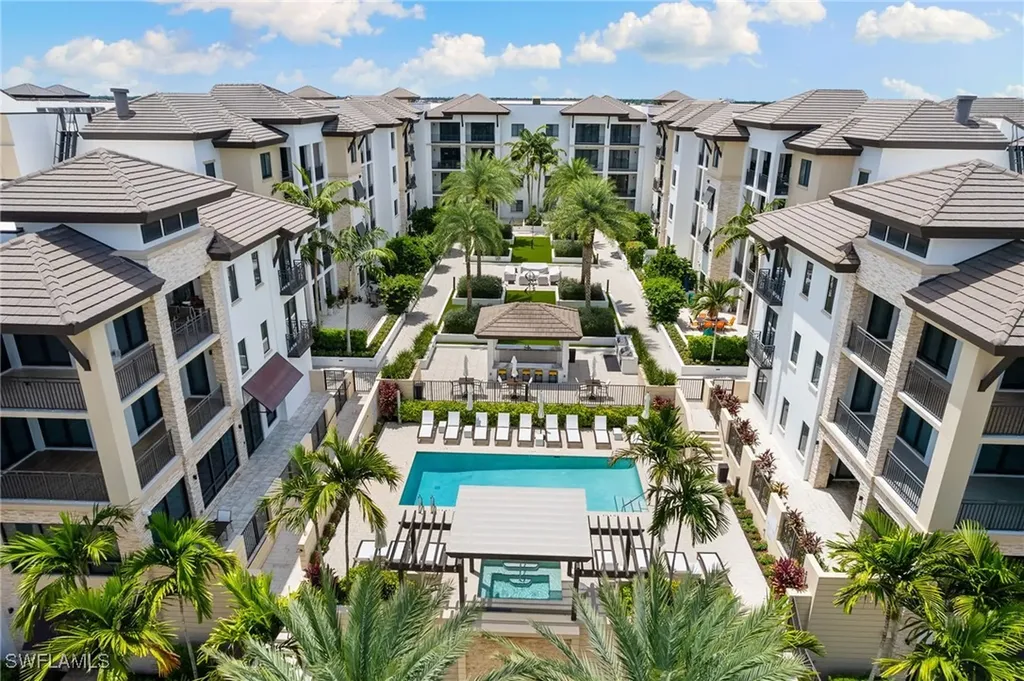 1030 3rd Avenue S Naples FL 34102