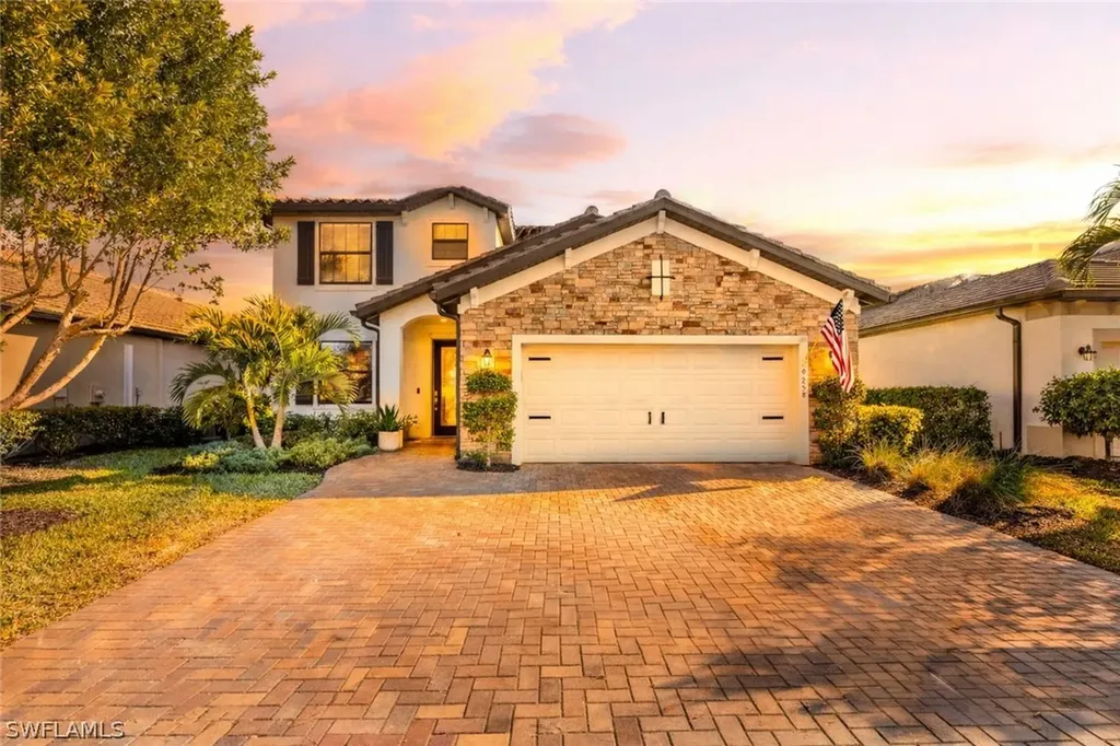 9258 Shadow Oak Lane Naples FL 34120