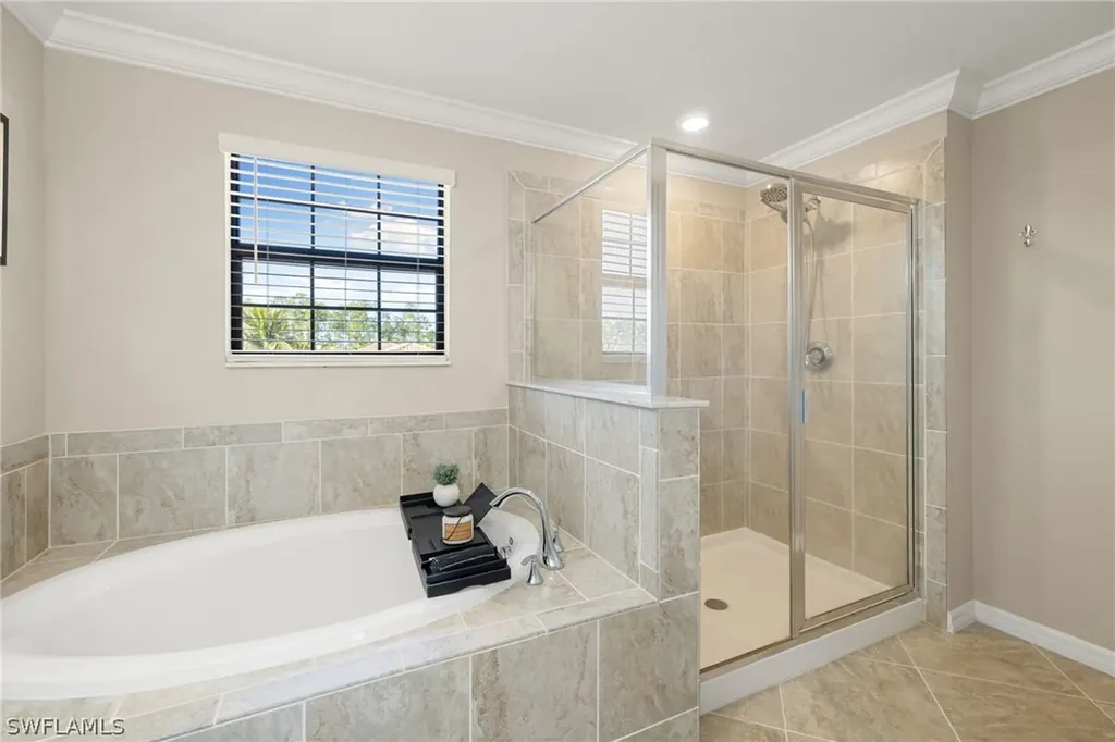 9258 Shadow Oak Lane Naples FL 34120